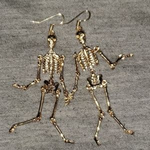 ☠Fun skeleton earrings☠